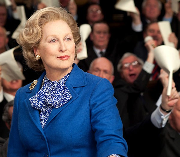 Meryl Streep với "Iron Lady". Vai diễn "Người đàn bà thép" - thủ tướng Anh Margaret Thatcher đã mang về cho cô giải thưởng Quả cầu vàng 2012. Meryl là một trong những ngôi sao nhận được nhiều đề cử Oscar nhất (17 đề cử) nhưng mới chỉ hai lần giành giải. Rất có thể nữ diễn viên gạo cội này sẽ đoạt được tượng vàng lần thứ 3 tại lễ trao giải năm nay. (Đề cử nữ diễn viên chính xuất sắc nhất)